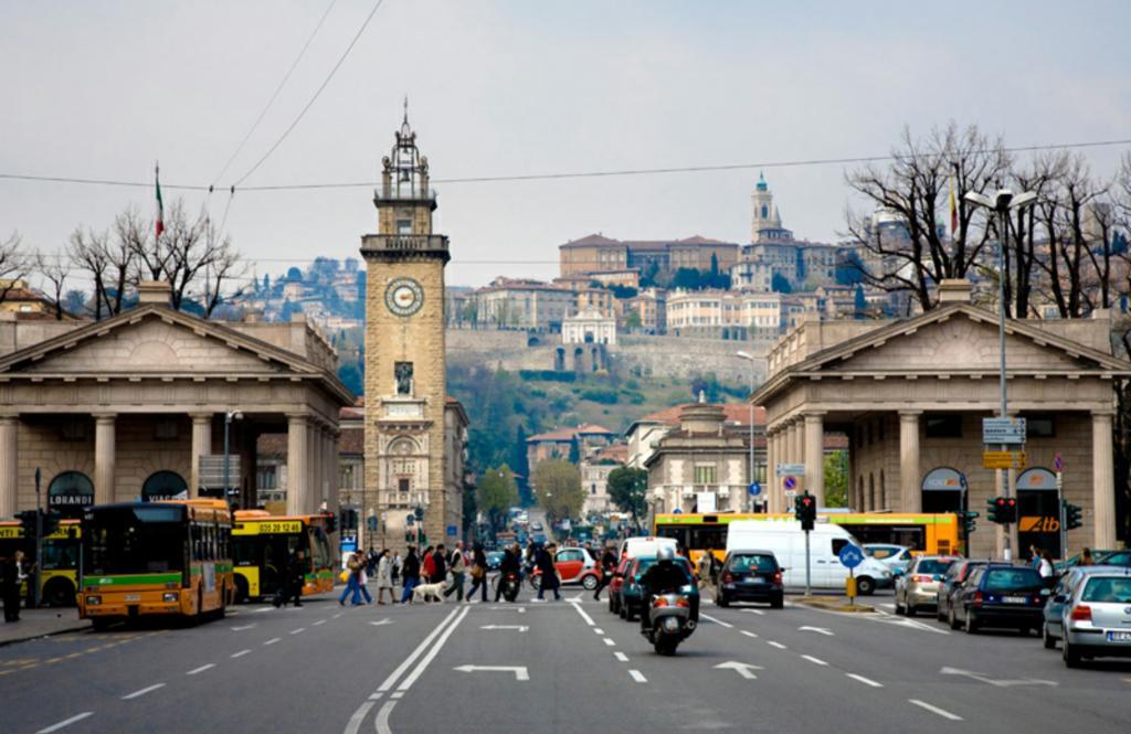 Donizetti Royal Hotel Bergamo Luaran gambar